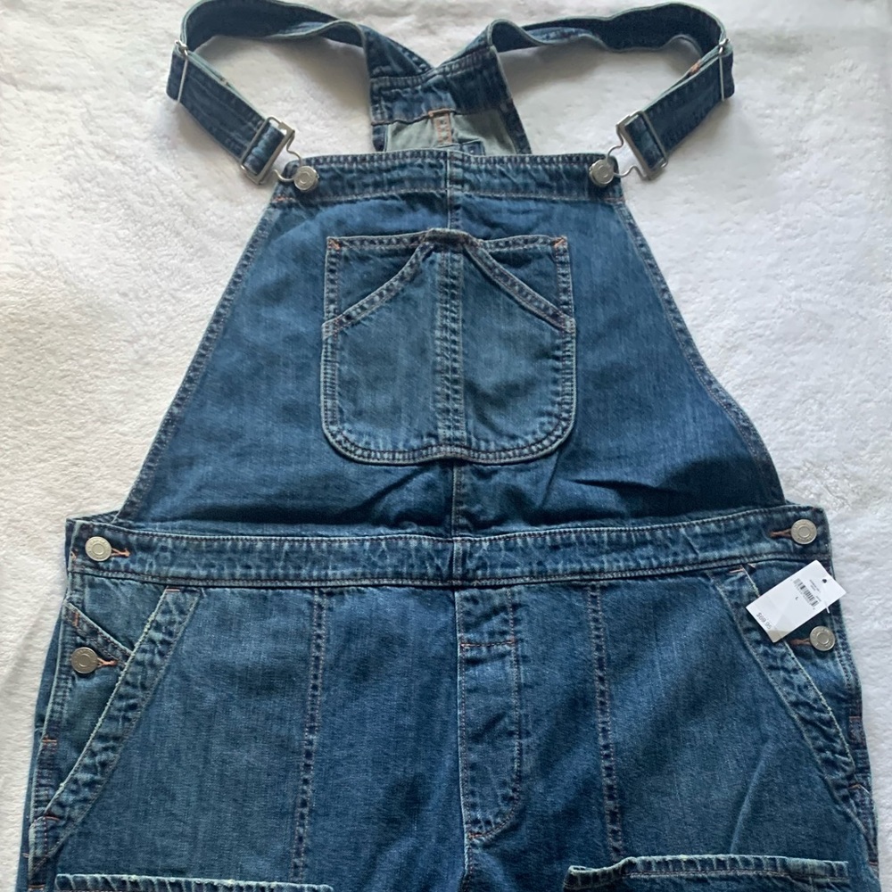 Gap Overalls Size L.